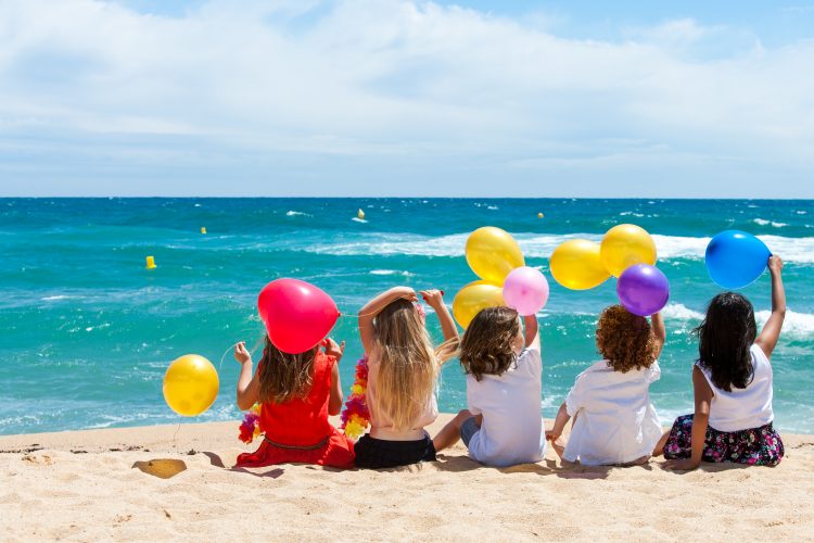 hand Onafhankelijk Wees tevreden 10 populaire verre strandbestemmingen met kinderen - ReisgraagKids