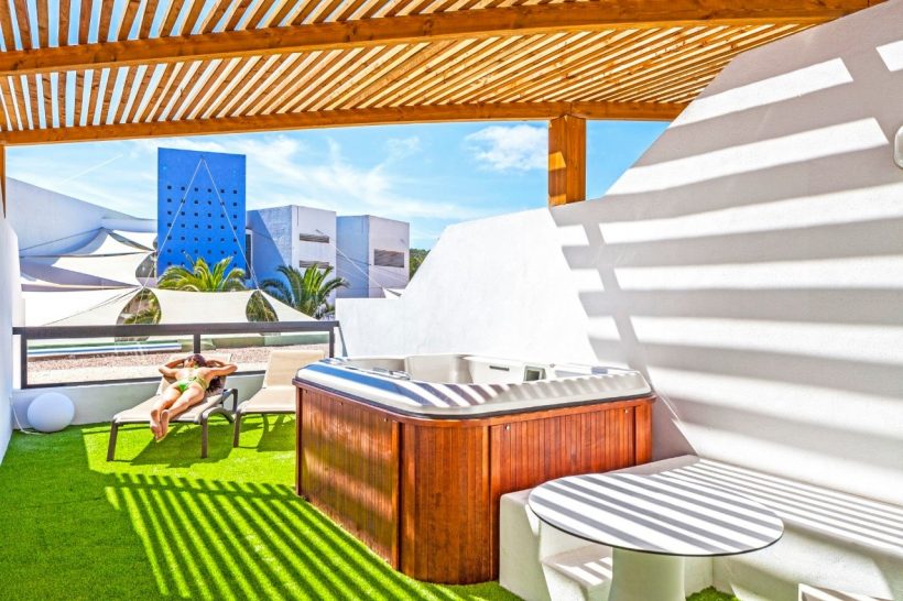 Grand Palladium Palace Ibiza Resort en Spa Deluxe Jacuzzi