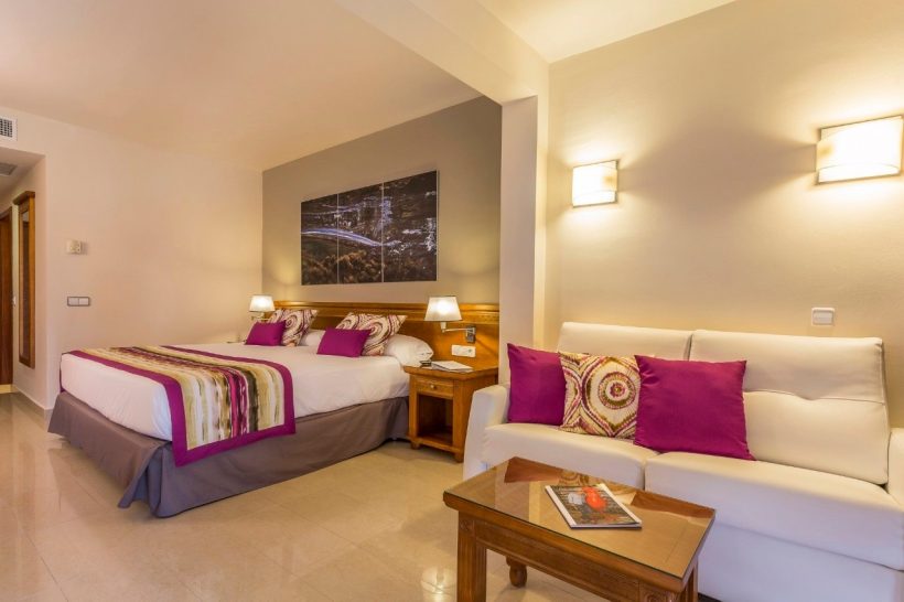 Grand Palladium Palace Ibiza Resort en Spa Superior Room